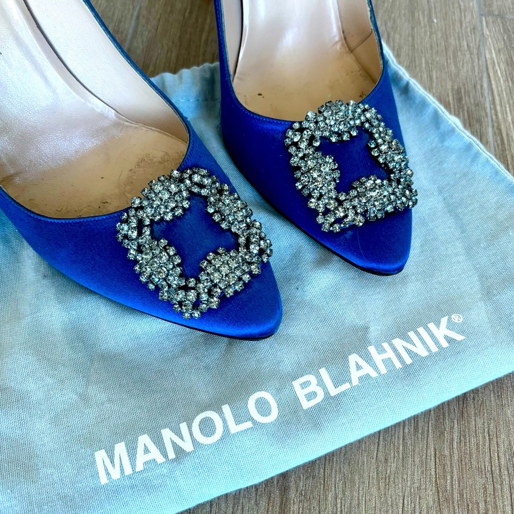 MANOLO BLAHNIK, Hangisi 105 crystal-embellished satin pumps, 40